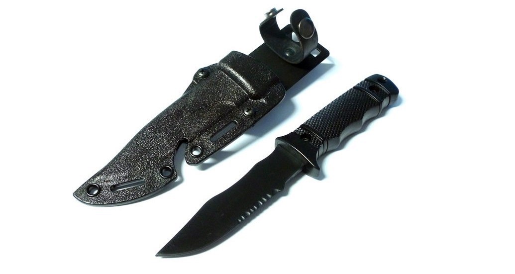 Нож пластиковый HY016 (CYMA)